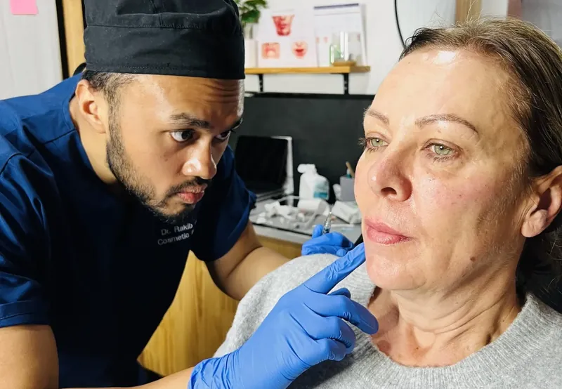 Non-surgical rhinoplasty, Australia